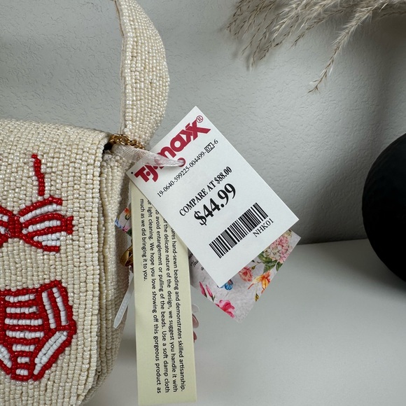 NWT VIRAL TJMAXX Colorful Beaded Bikini Beach Women's Shoulder Bag - Picture 3 of 4
